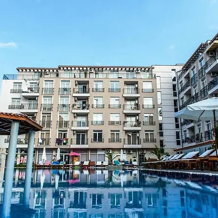 Dawn Park Apartment *